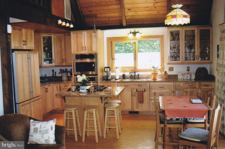 42270 Riva Ridge Drive Hollywood, MD 20636 - Photo 17 of 18 Gourmet Kitchen
