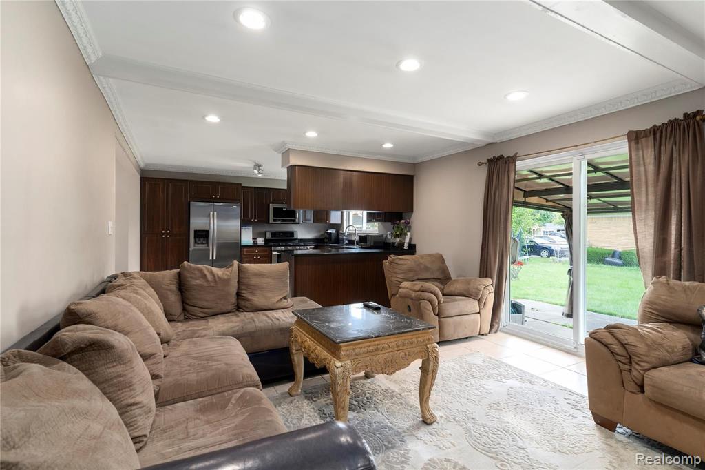 1060 Inkster Road Dearborn Heights, MI 48127 - Photo 13 of 26