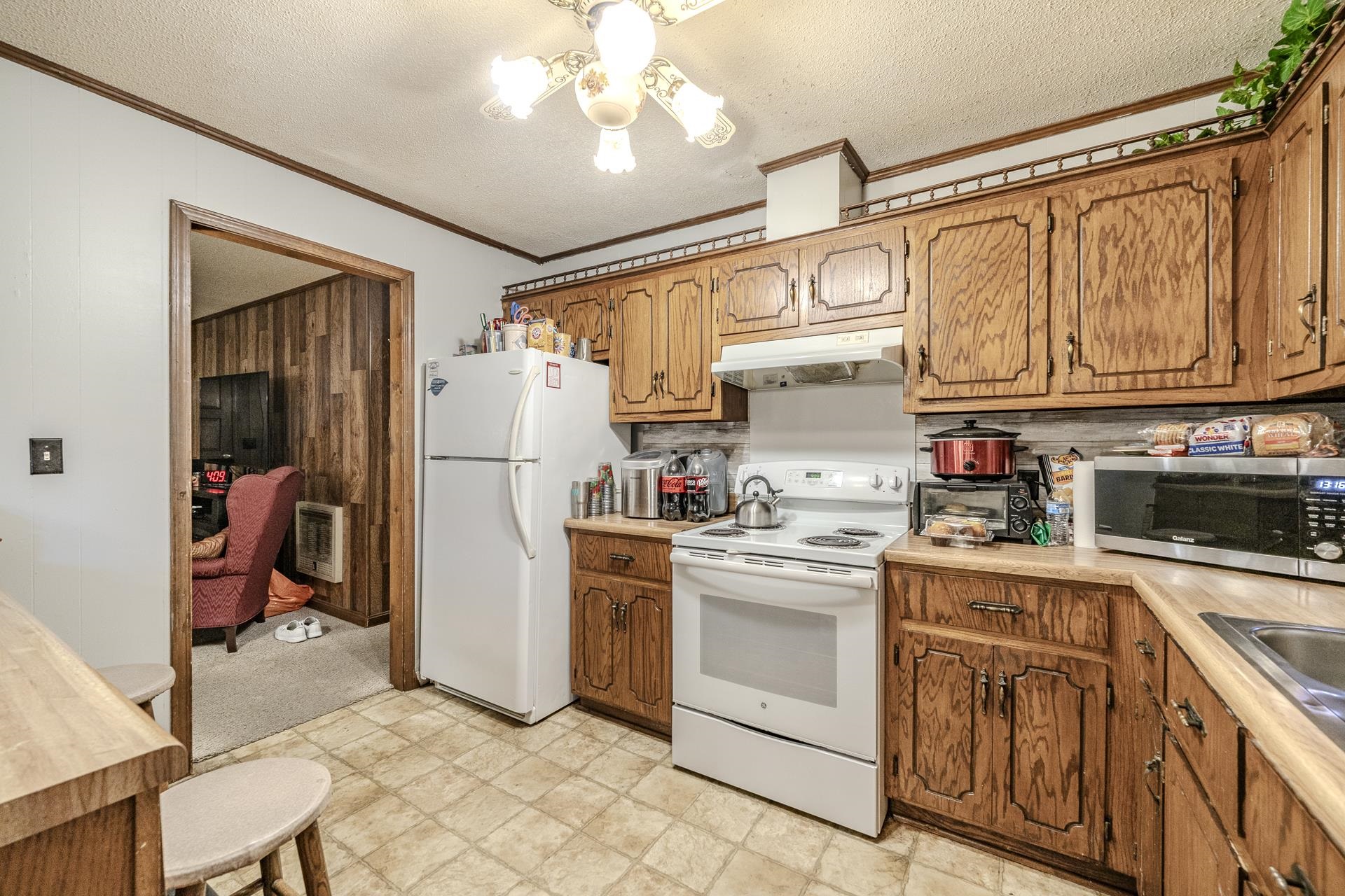 1172 Brooks Road Selmer, TN 38375 - Photo 4 of 30