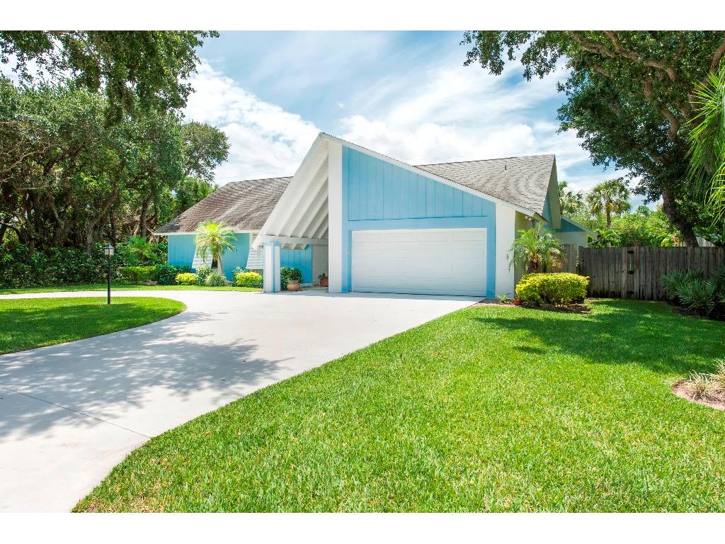 1005 Clipper Road Vero Beach, FL 32963 - Photo 1 of 36 Gallery Image 1
