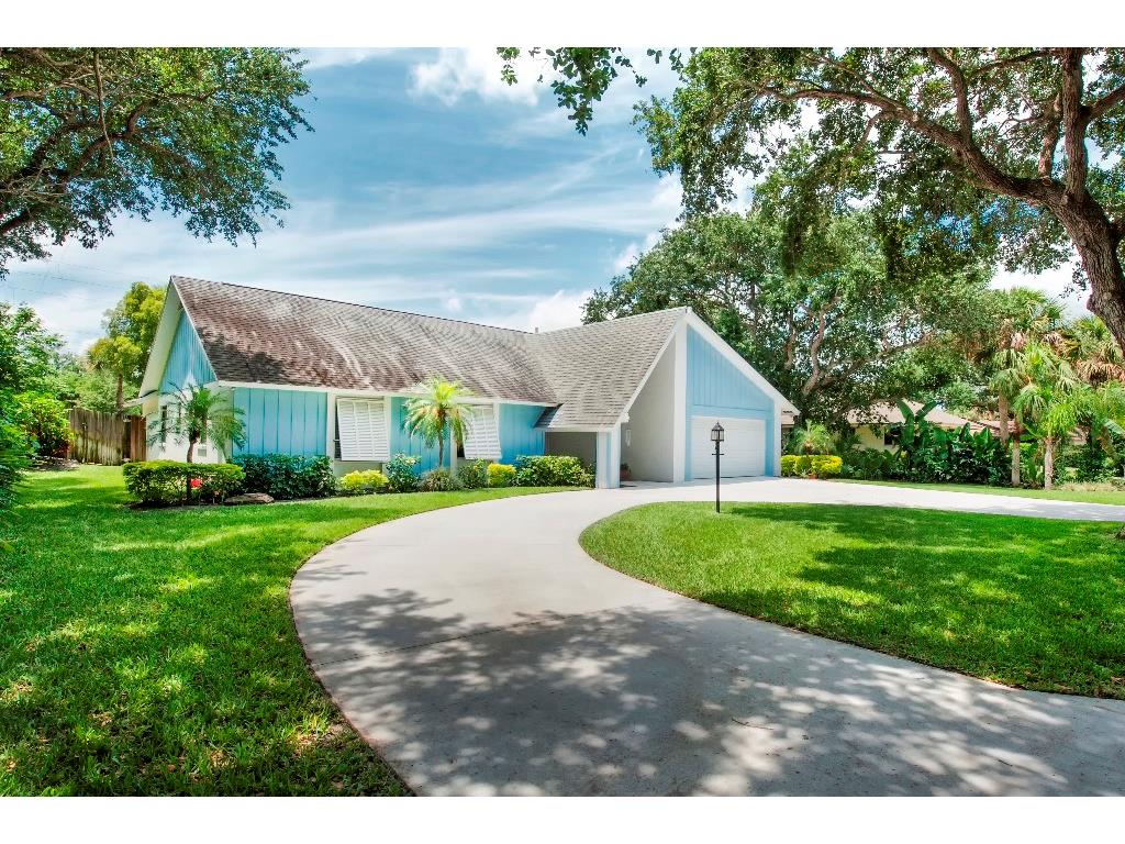 1005 Clipper Road Vero Beach, FL 32963 - Photo 2 of 36 Gallery Image 2