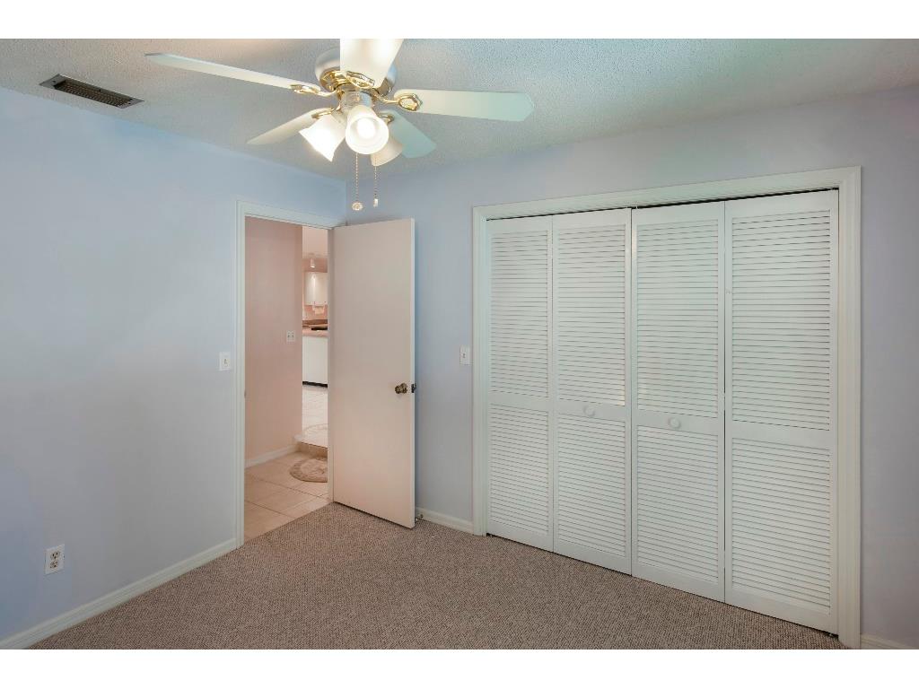 1005 Clipper Road Vero Beach, FL 32963 - Photo 6 of 36 Gallery Image 6