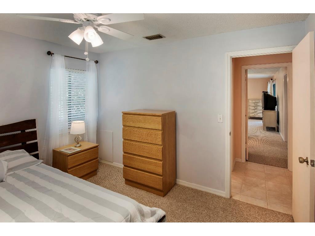 1005 Clipper Road Vero Beach, FL 32963 - Photo 8 of 36 Gallery Image 8