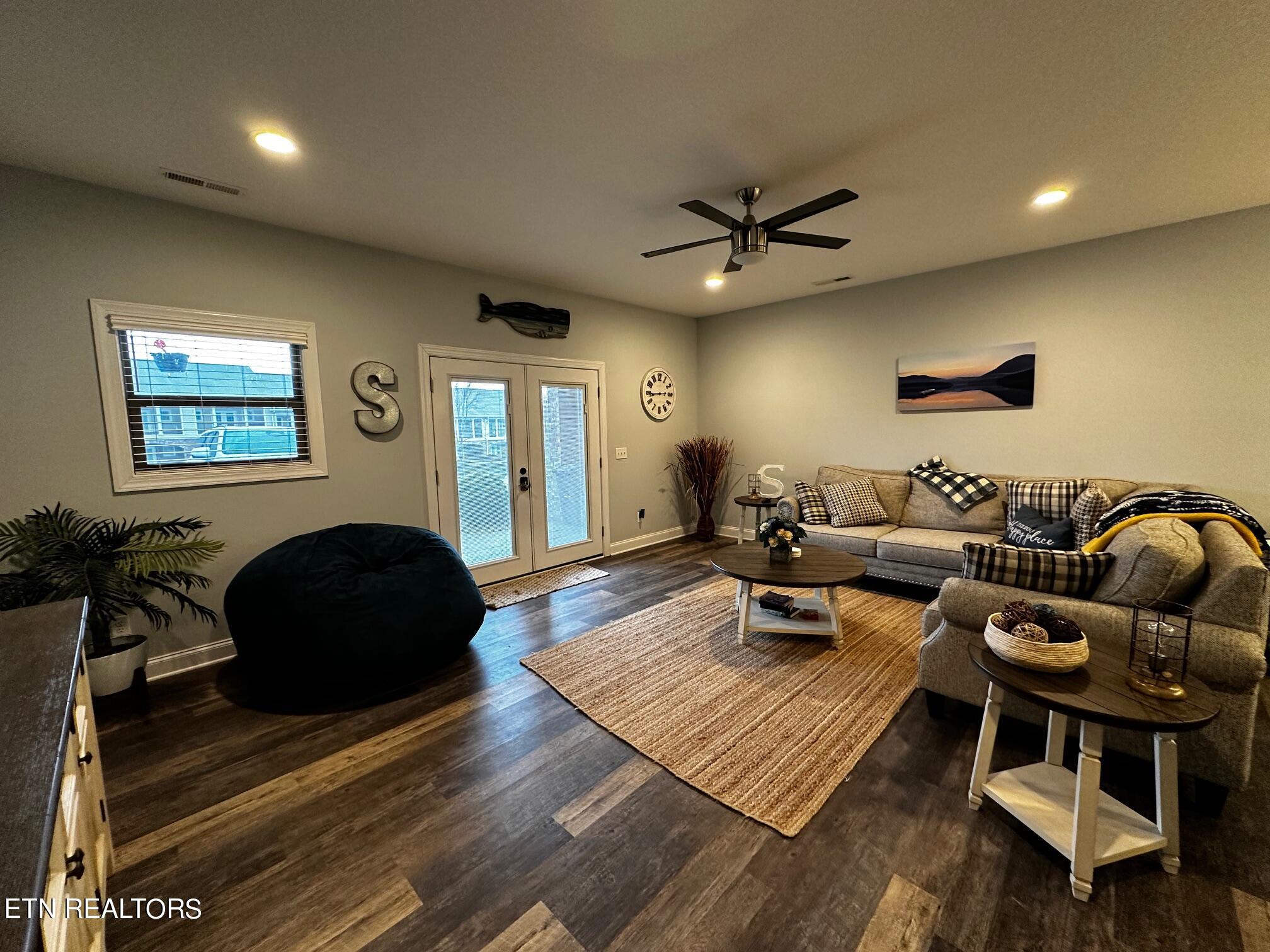 1255 New Lake Road, Unit 22 Spring City, TN 37381 - Photo 2 of 15 IMG_3535 (1)