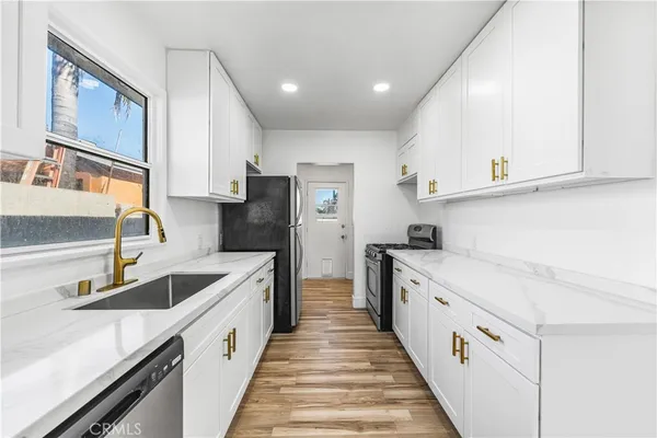 $749,999 | 14840 Polk Street, Sylmar, CA 91342