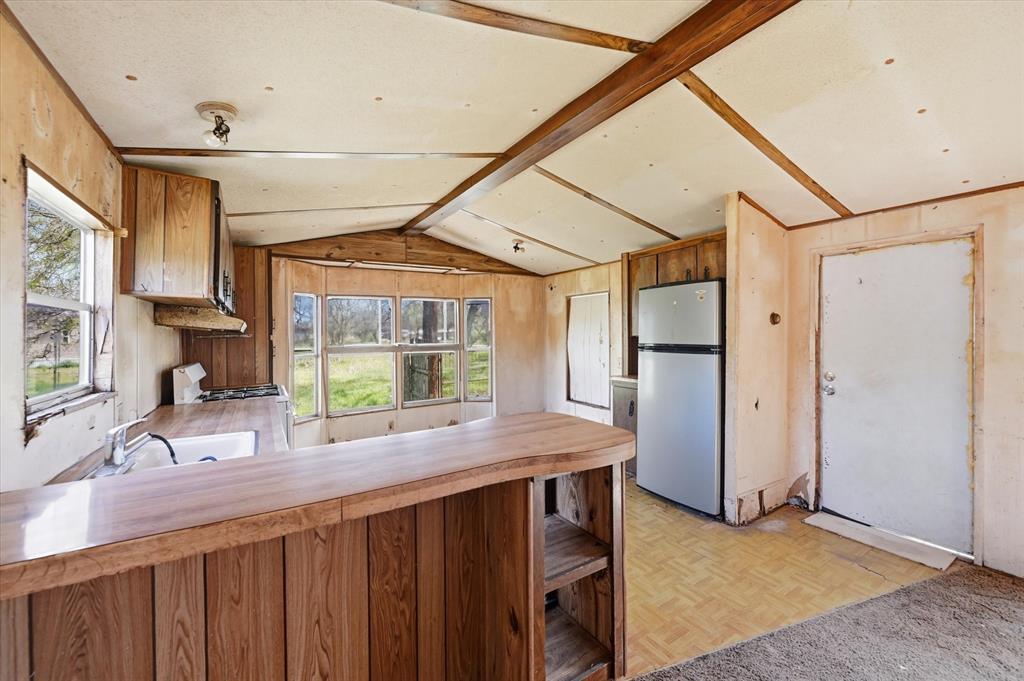 209 Northeast 8th Street Hubbard, TX 76648 - Photo 7 of 21