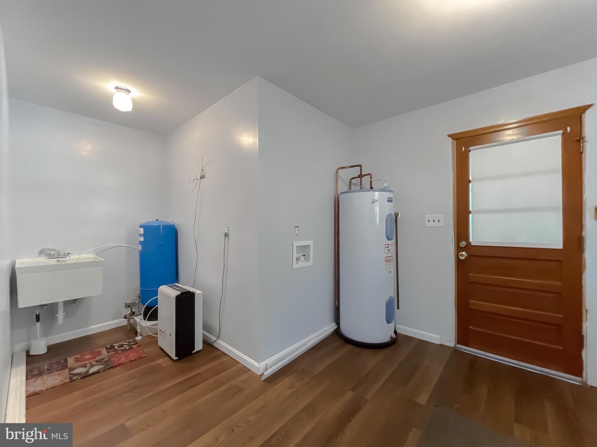 23295 Maypole Road Leonardtown, MD 20650 - Photo 31 of 56 Laundry Room