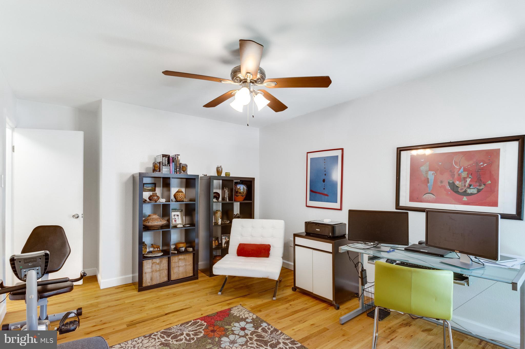 1747 Wainwright Drive Reston, VA 20190 - Photo 20 of 30 Bedroom