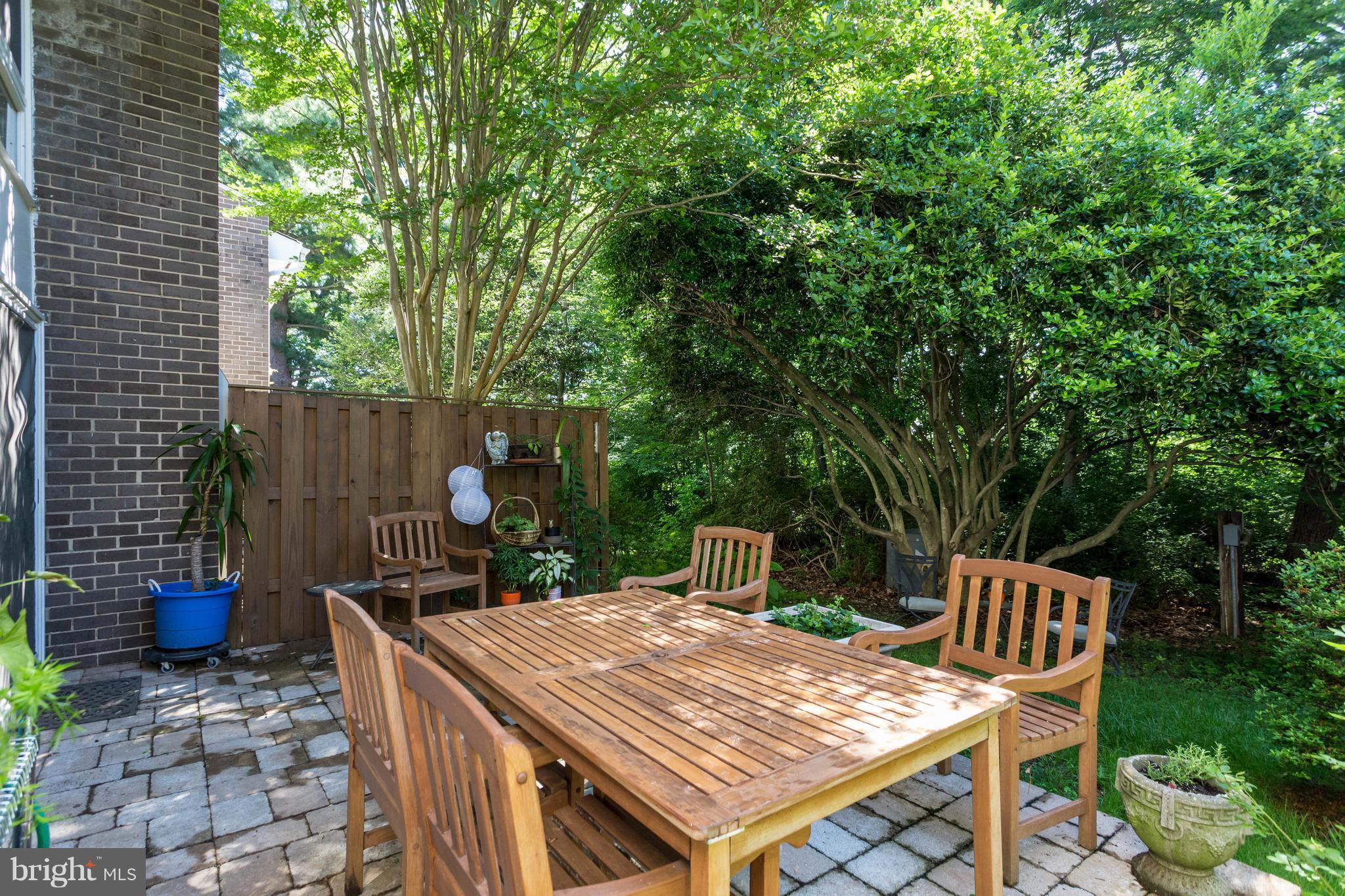 1747 Wainwright Drive Reston, VA 20190 - Photo 30 of 30 Exterior (Rear)