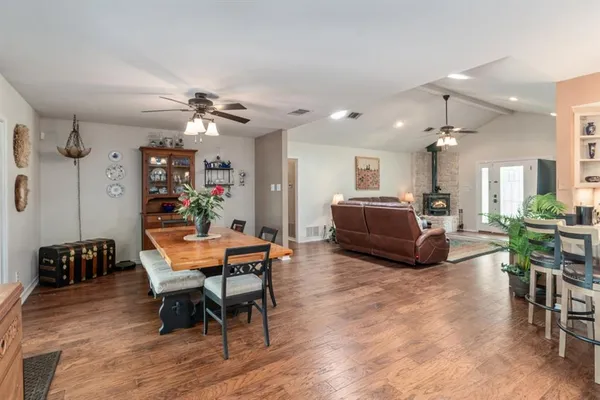 $599,900 | 108 Forehand Drive, Trinidad, TX 75163