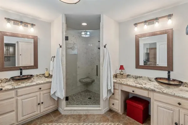$599,900 | 108 Forehand Drive, Trinidad, TX 75163
