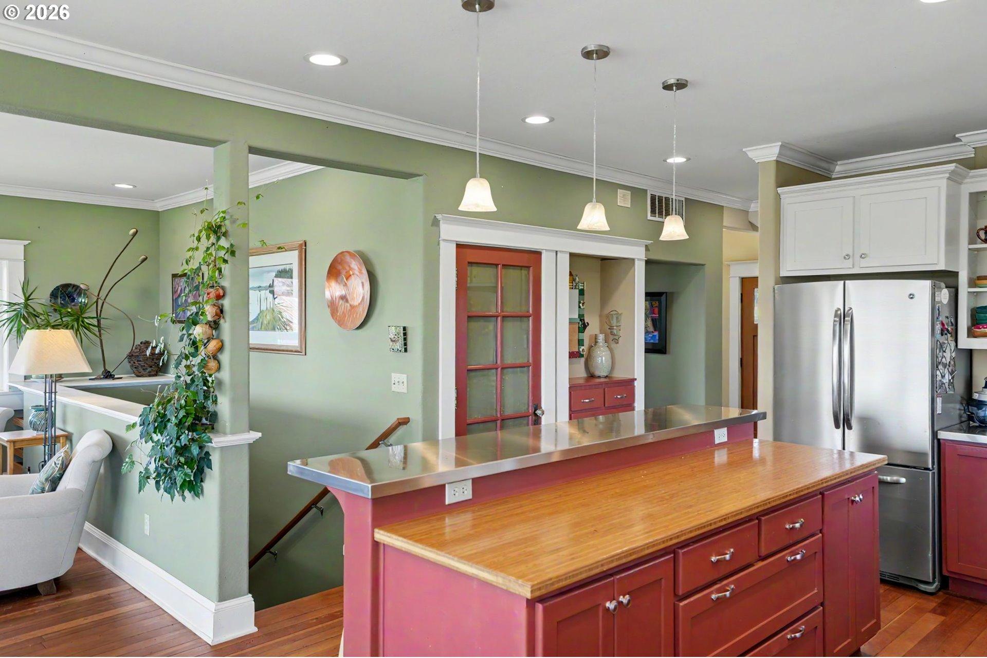 14437 Evans Valley Road Northeast Silverton, OR 97381 - Photo 14 of 48 Gallery Image 14