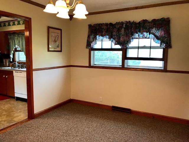 406 Winding Way Road Covington, VA 24426 - Photo 11 of 19 406 WINDING WAY DIN ROOM