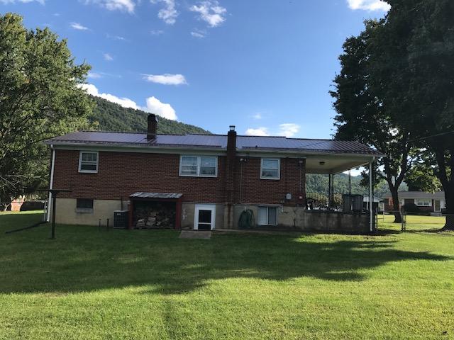 406 Winding Way Road Covington, VA 24426 - Photo 3 of 19 IMG_3258