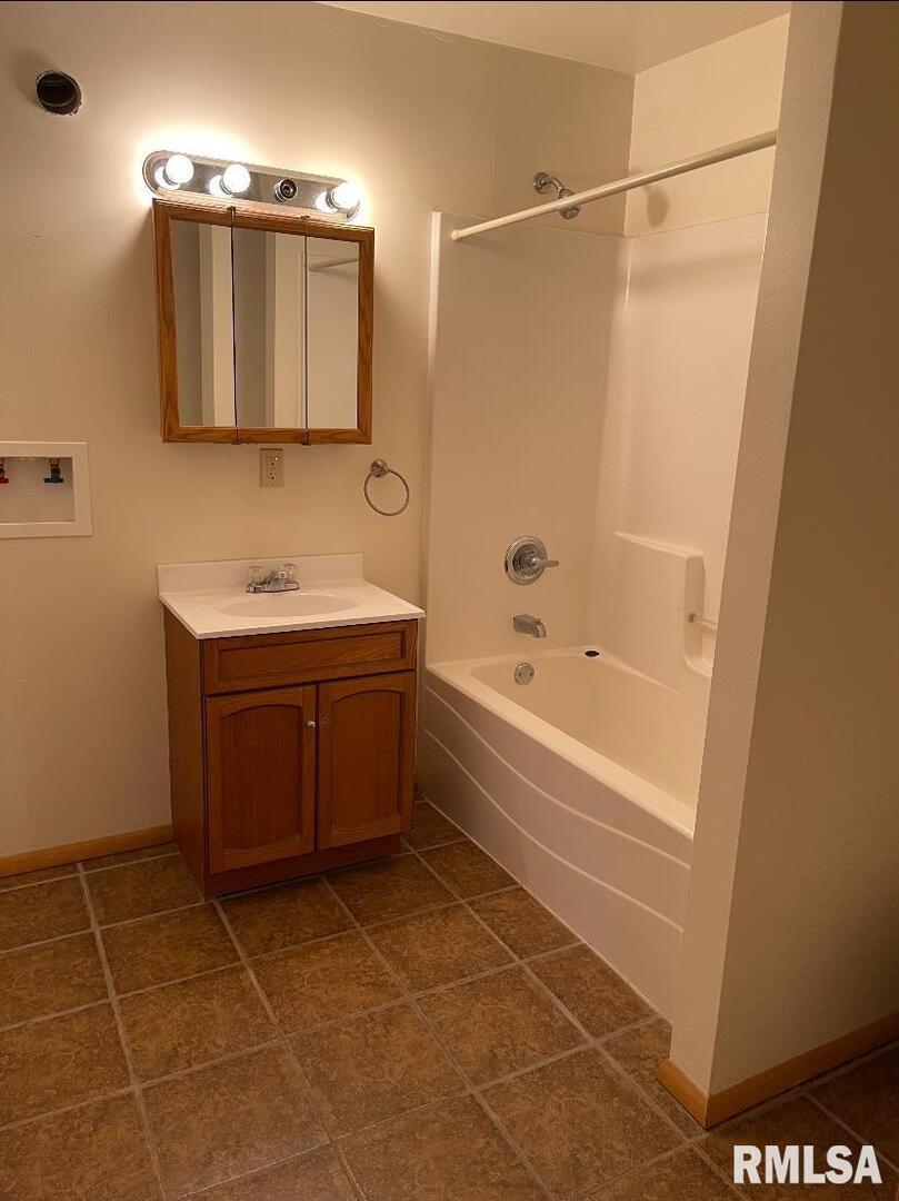 501 Southwest 3rd Street Aledo, IL 61231 - Photo 14 of 27