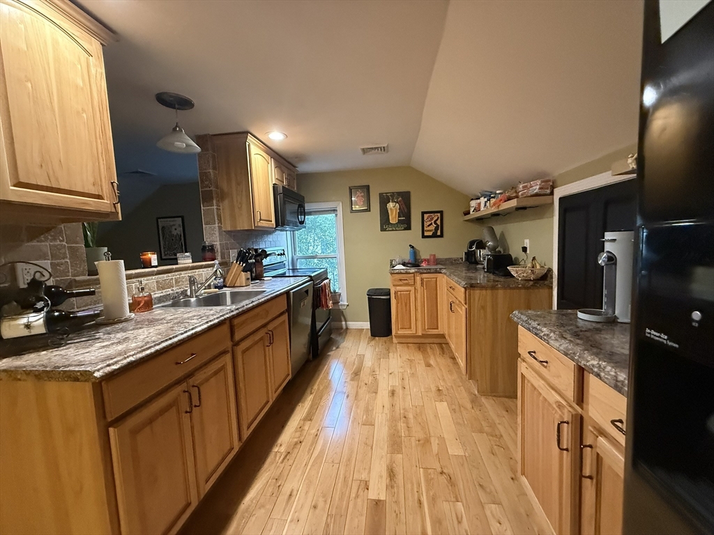 50 South Main Street, Unit 3 Uxbridge, MA 01569 - Photo 9 of 16