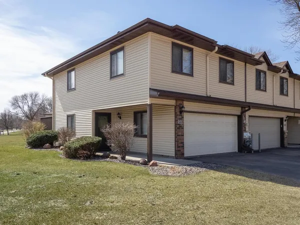 $214,900 | 8751 Maplebrook Parkway North, Brooklyn Park, MN 55445
