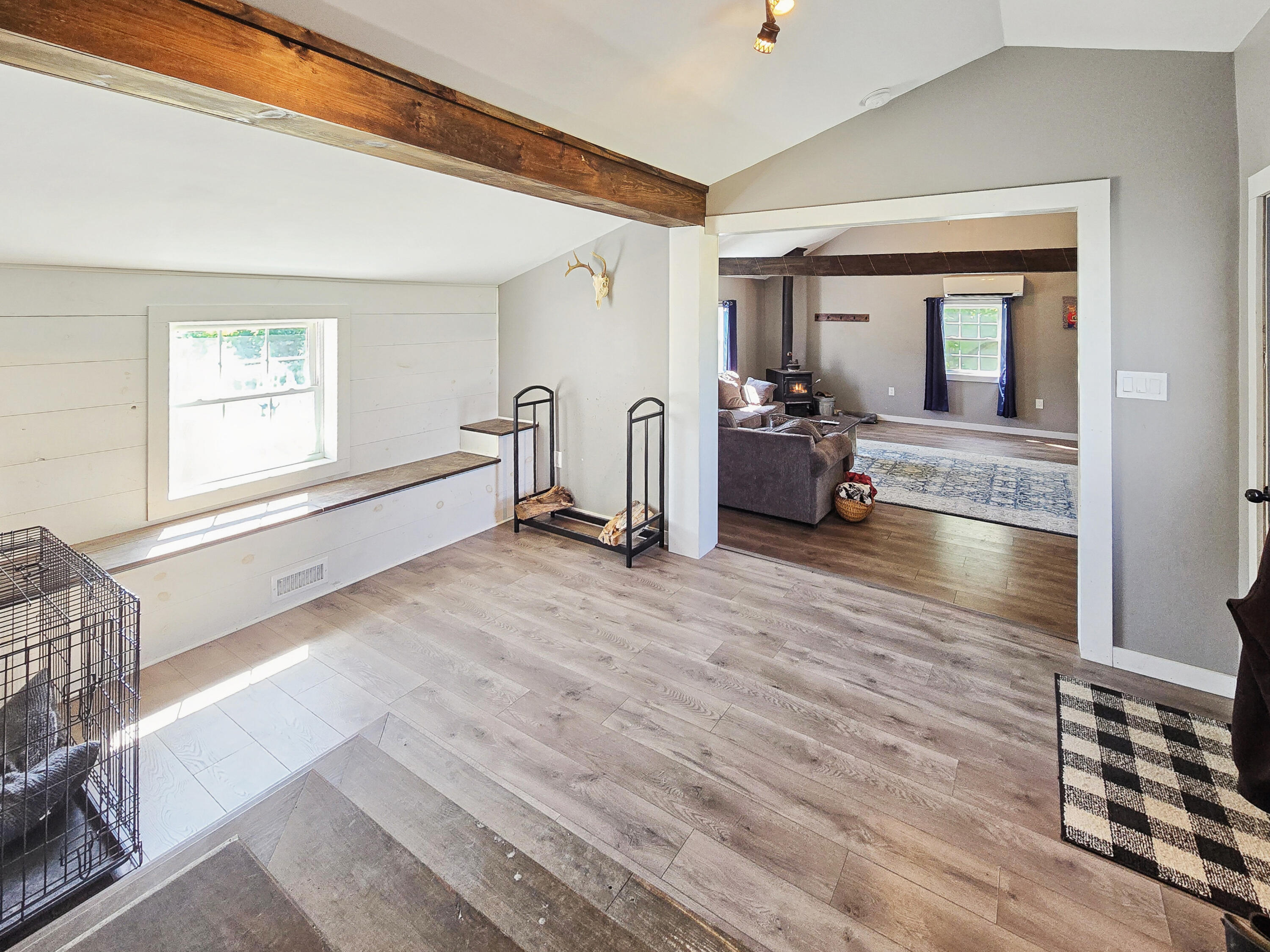 41 Whitten Road Burnham, ME 04922 - Photo 5 of 36 Foyer