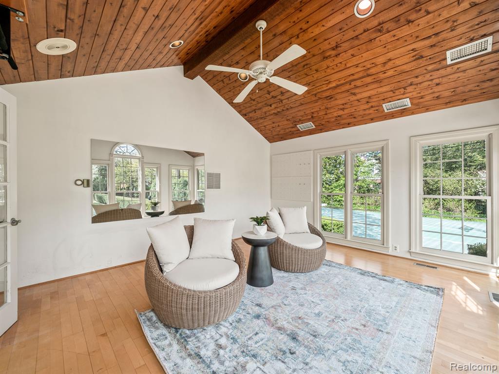 950 Waddington Road Bloomfield Hills, MI 48301 - Photo 14 of 60