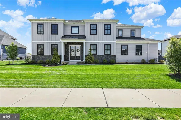 $1,650,000 | 658 Fleetwood Drive, Lititz, PA 17543