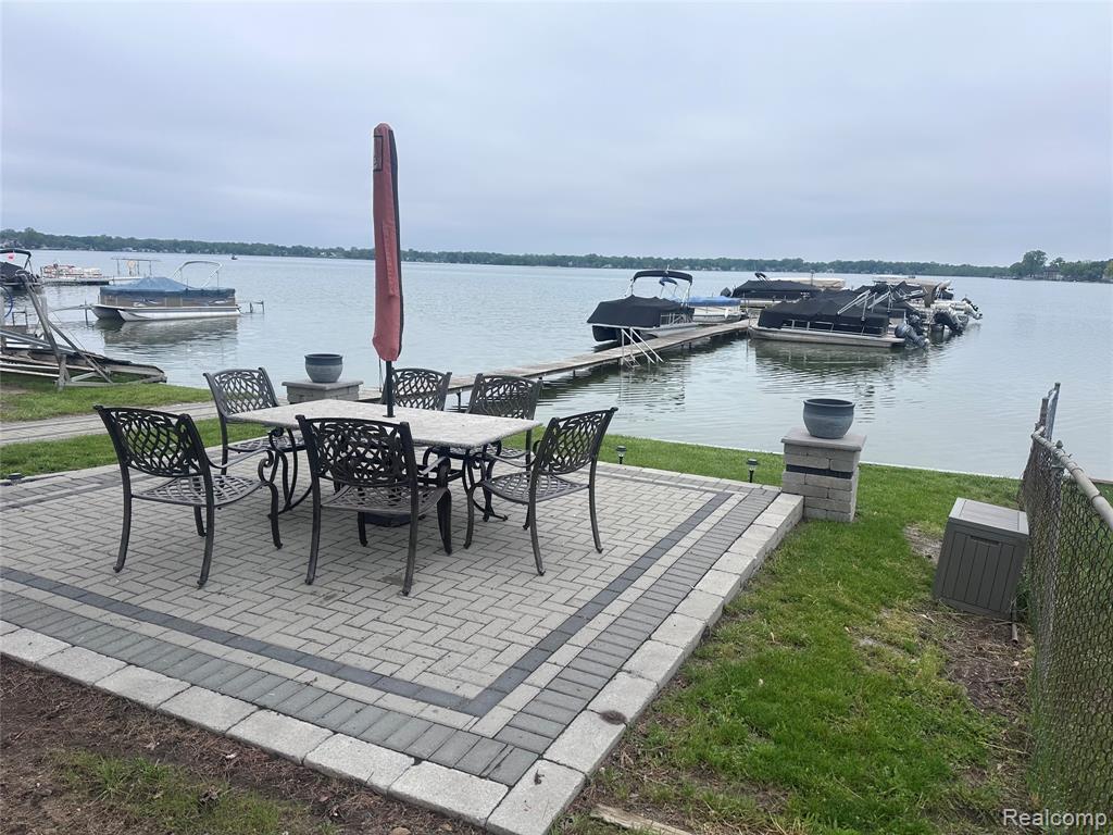 415 Leon Road Walled Lake, MI 48390 - Photo 2 of 48