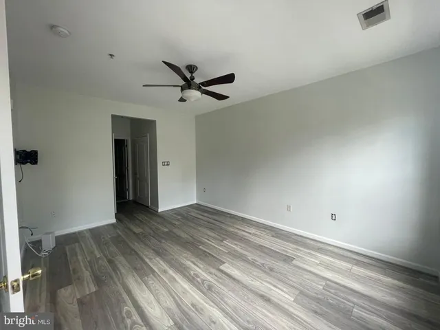 $2,350 | 9713 Handerson Place, Unit 304, Manassas Park, VA 20111