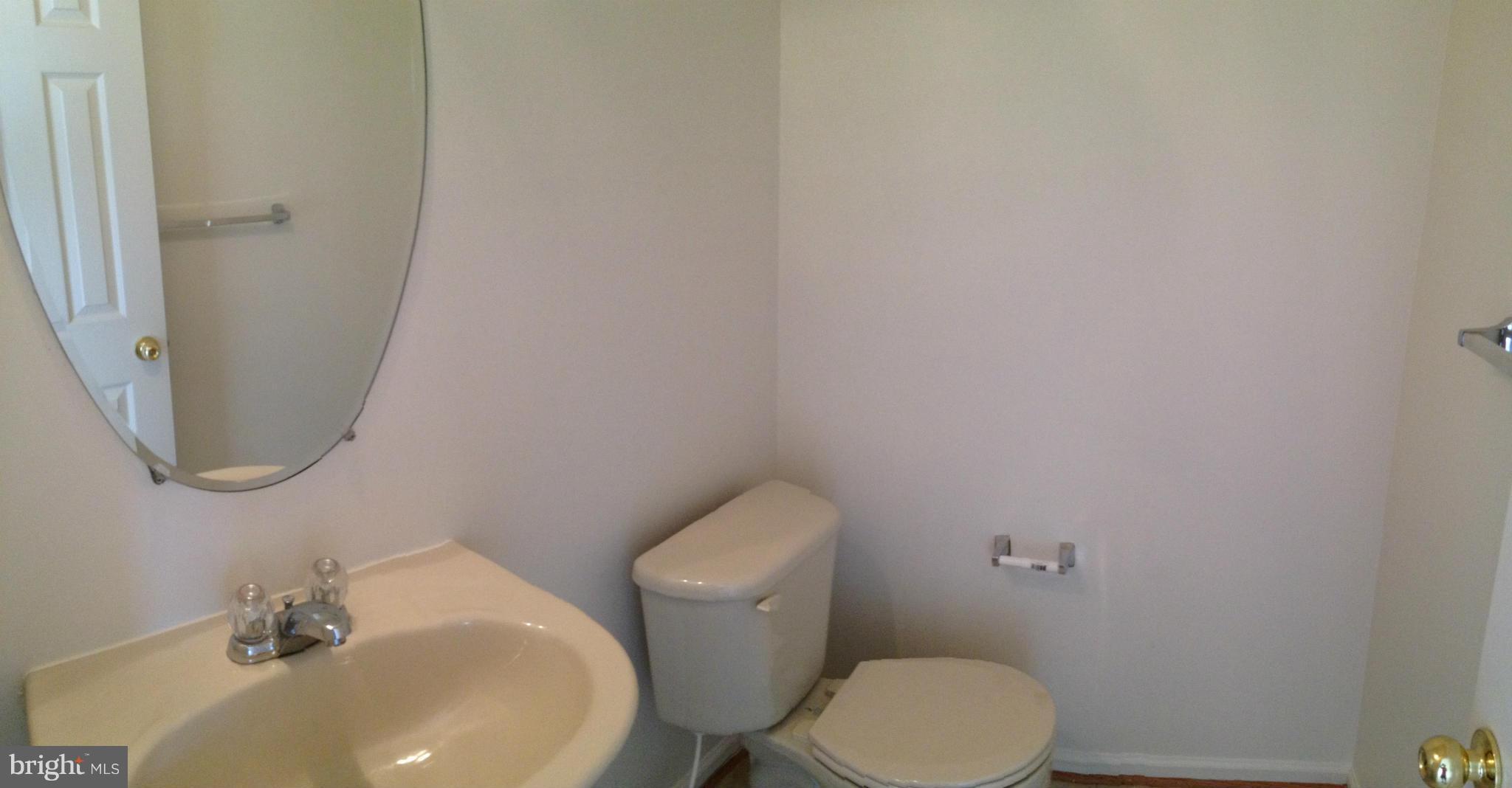 9742 Luguna Road Middle River, MD 21220 - Photo 21 of 27 HB off Living room