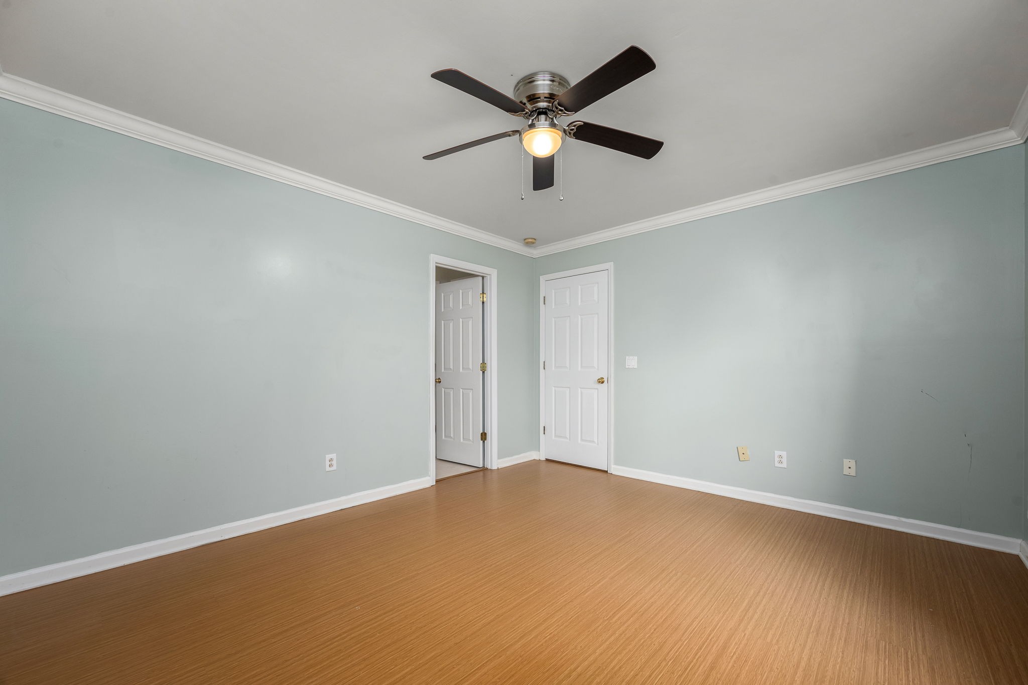 2403 Medford Campbell Boulevard Murfreesboro, TN 37127 - Photo 19 of 35 a view of a big room with carpet