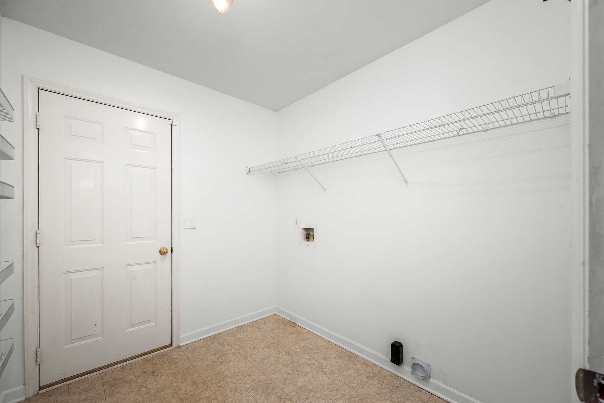 2403 Medford Campbell Boulevard Murfreesboro, TN 37127 - Photo 27 of 35 a view of a small space
