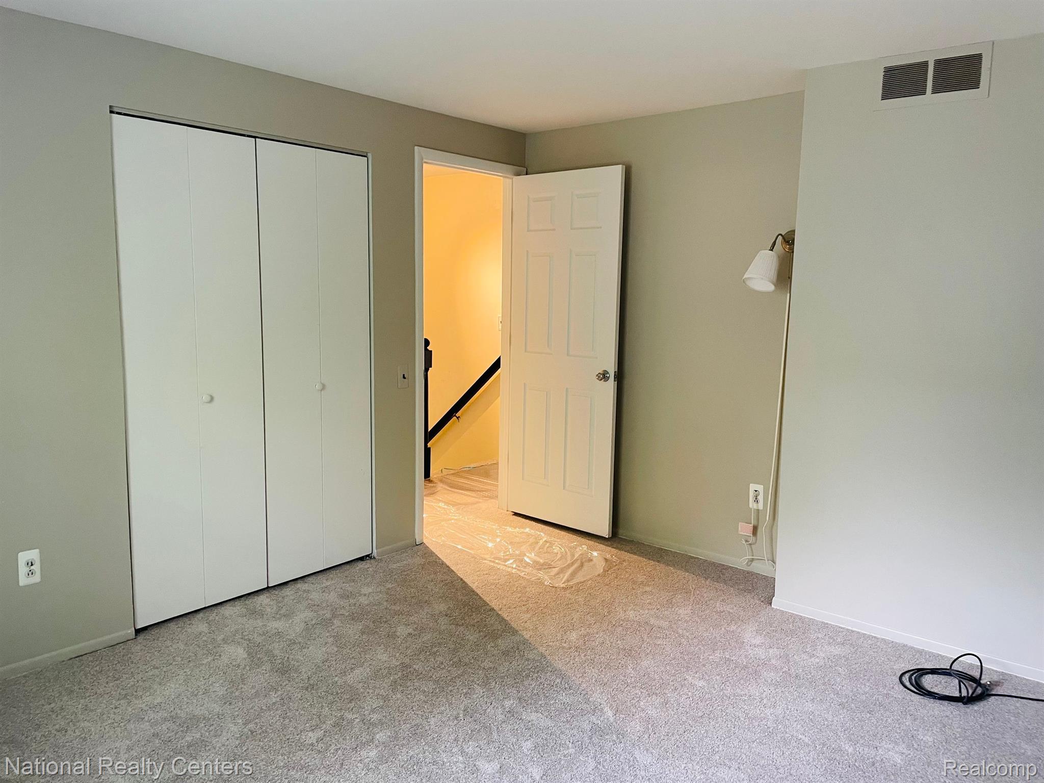 886 Aspen Drive Rochester, MI 48307 - Photo 24 of 32 Bedroom 2