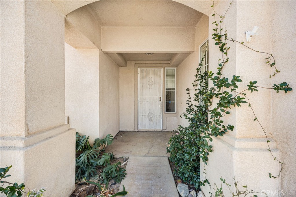 4546 Spring Court Banning, CA 92220 - Photo 3 of 17