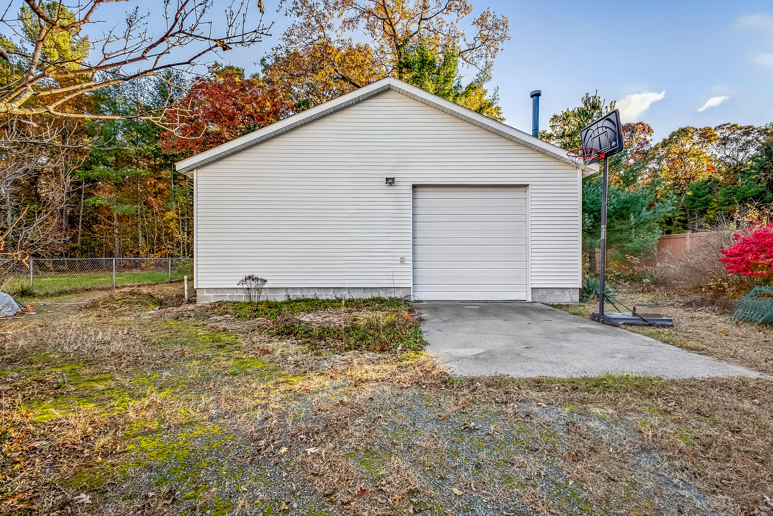 4735 West Bard Road Whitehall, MI 49461 - Photo 11 of 42 4735 W Bard-38