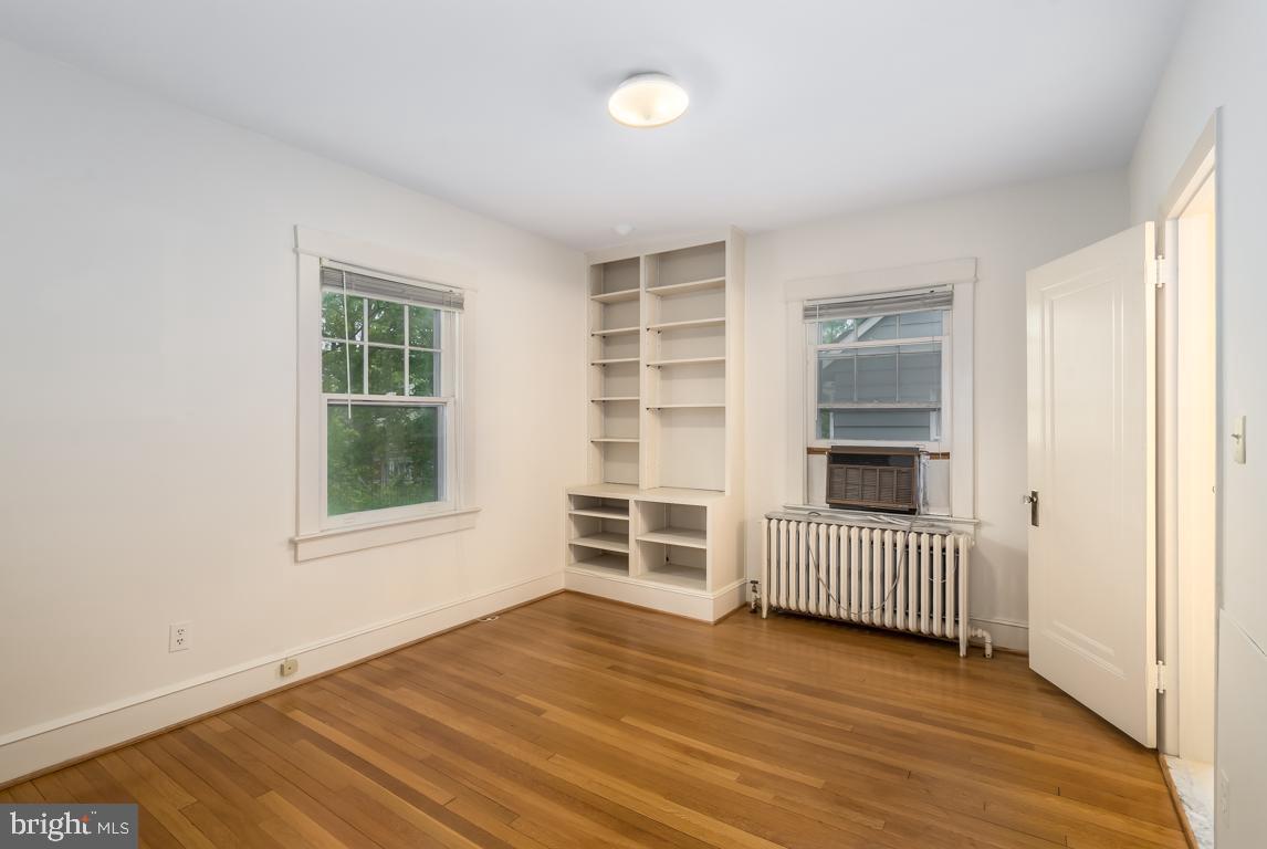 3947 Harrison Street Northwest Washington, DC 20015 - Photo 25 of 45 2nd bedroom with shelving