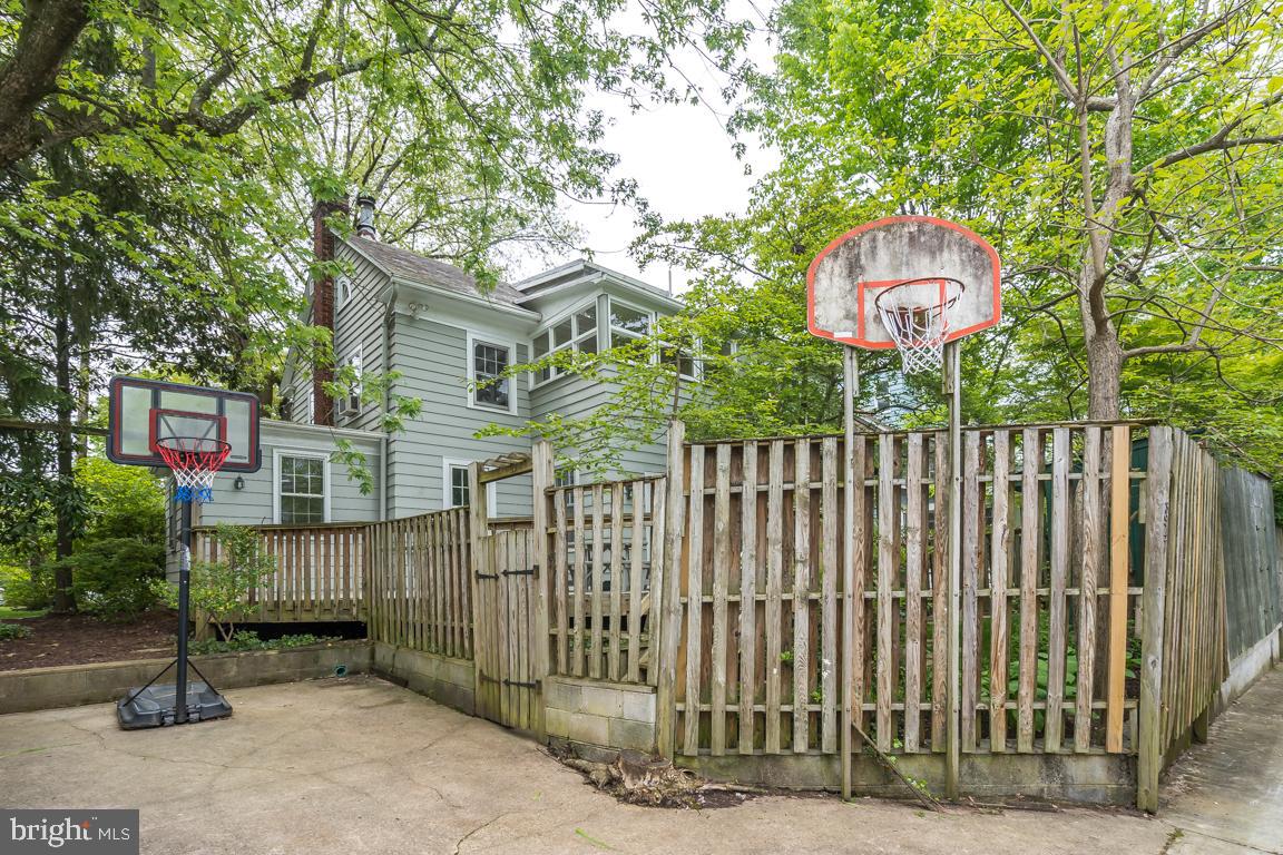 3947 Harrison Street Northwest Washington, DC 20015 - Photo 40 of 45