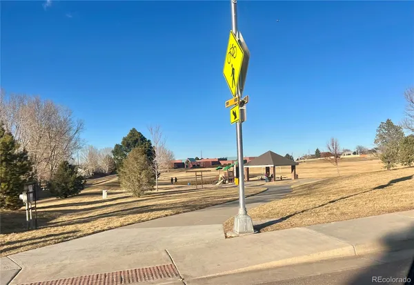 $595,000 | 19418 East Crestridge Circle, Centennial, CO 80015
