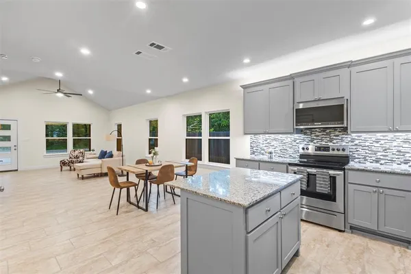 $250,000 | 117 Pawnee Trail, Mabank, TX 75156