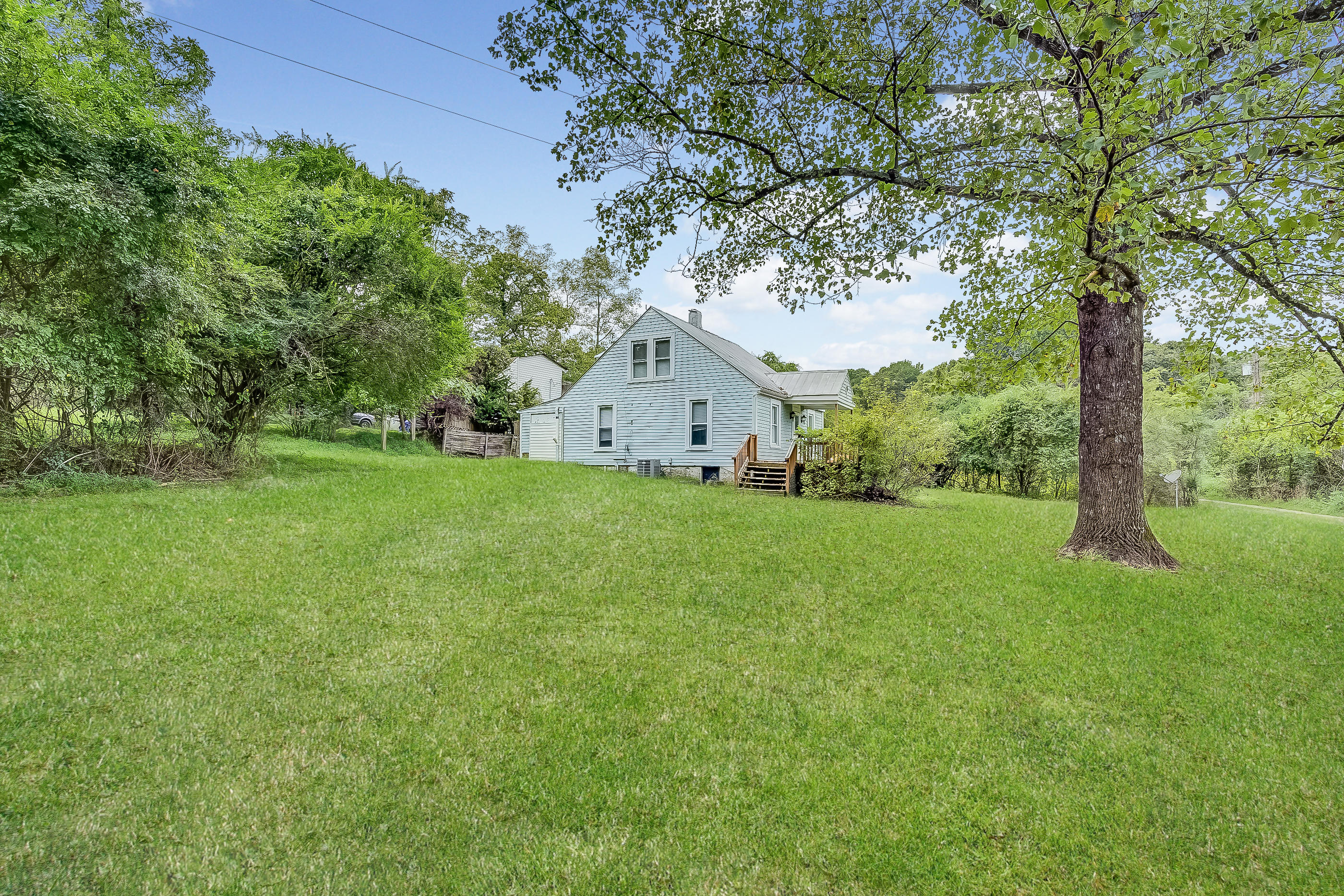 1021 Tervon Lane Blue Ridge, VA 24064 - Photo 1 of 25 125