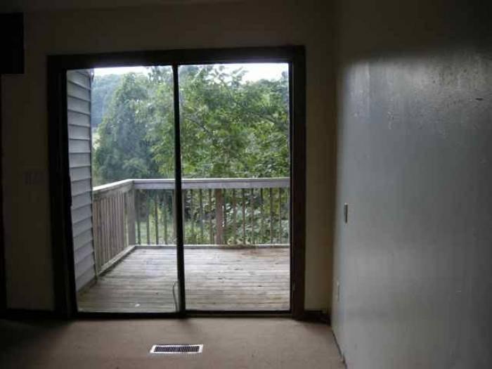 1021 Tervon Lane Blue Ridge, VA 24064 - Photo 15 of 25 1mtkar71bx9w0
