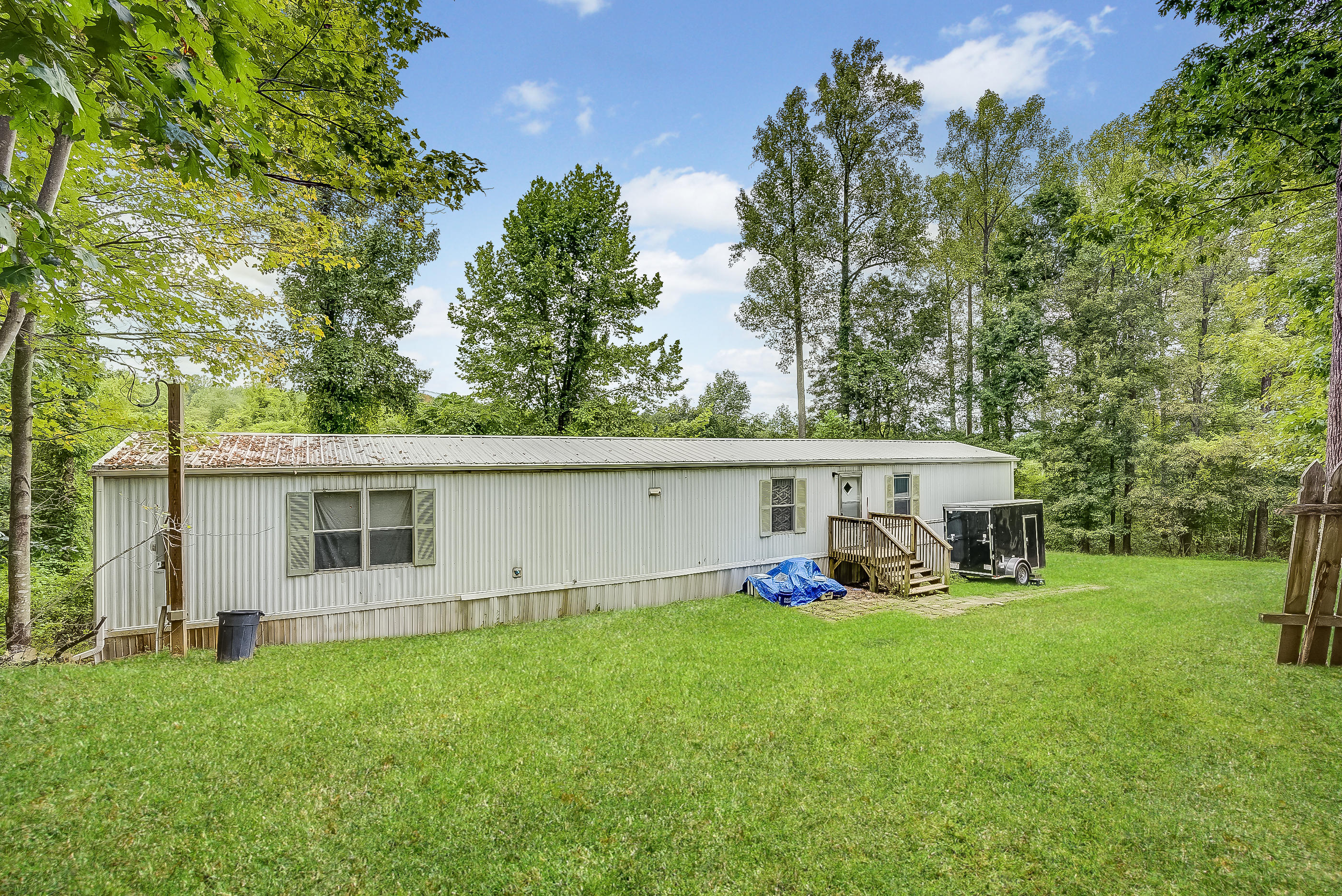 1021 Tervon Lane Blue Ridge, VA 24064 - Photo 5 of 25 135