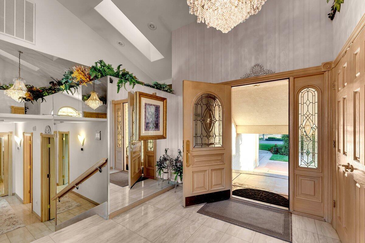 3197 Pinot Path Redding, CA 96001 - Photo 16 of 64 3197 Pinot Path - I-14 - Inviting Foyer