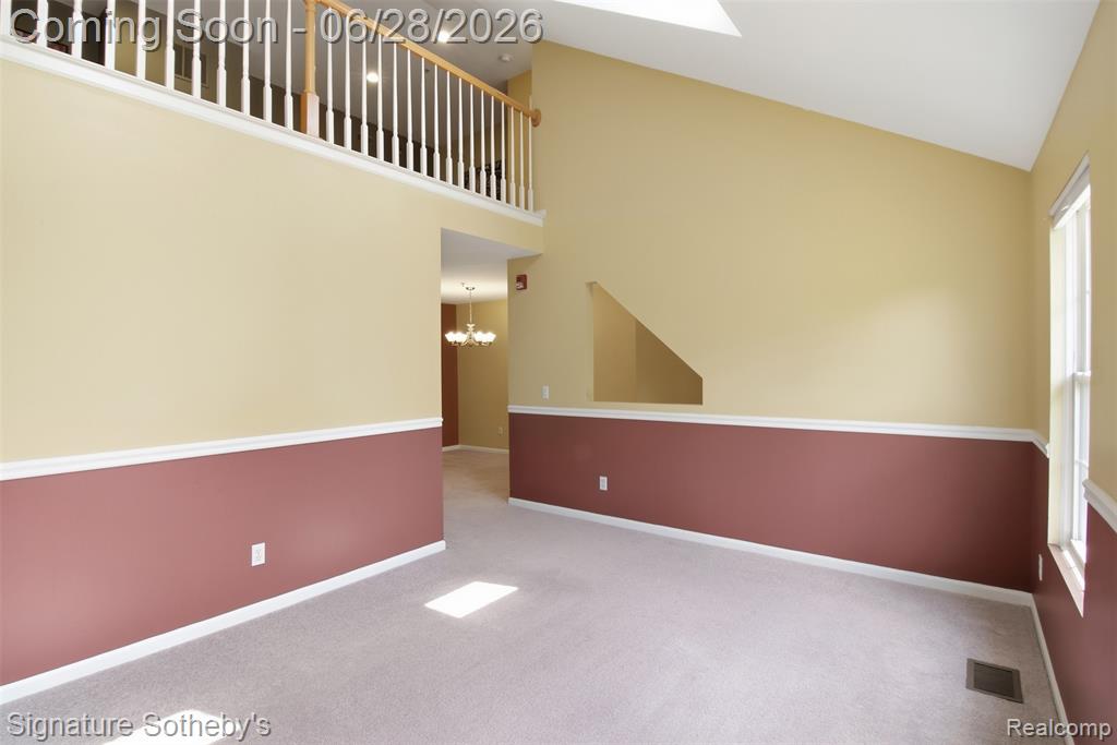 1091 Beaver Run Troy, MI 48083 - Photo 4 of 28