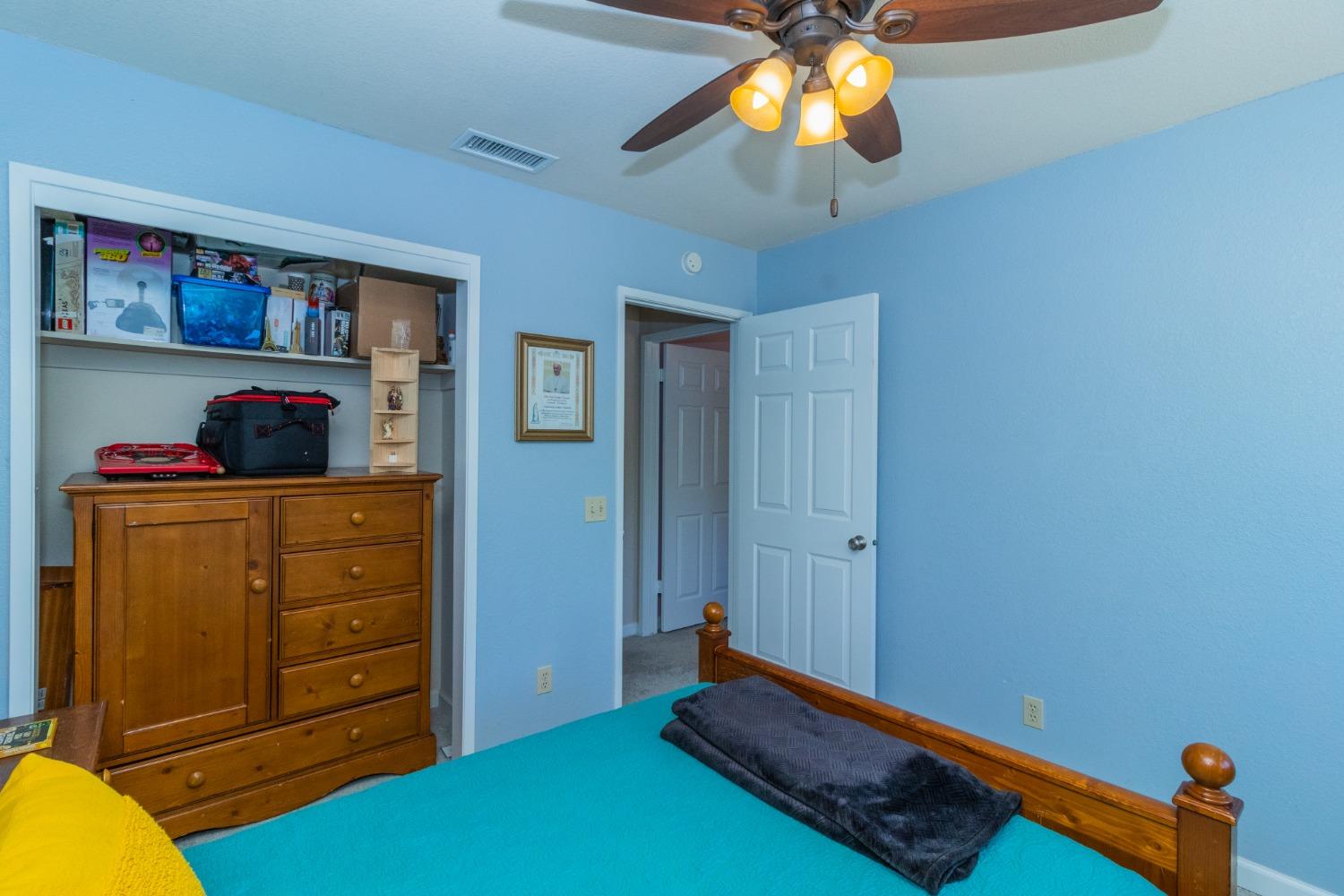 4075 San Gabriel Avenue Clovis, CA 93619 - Photo 22 of 28