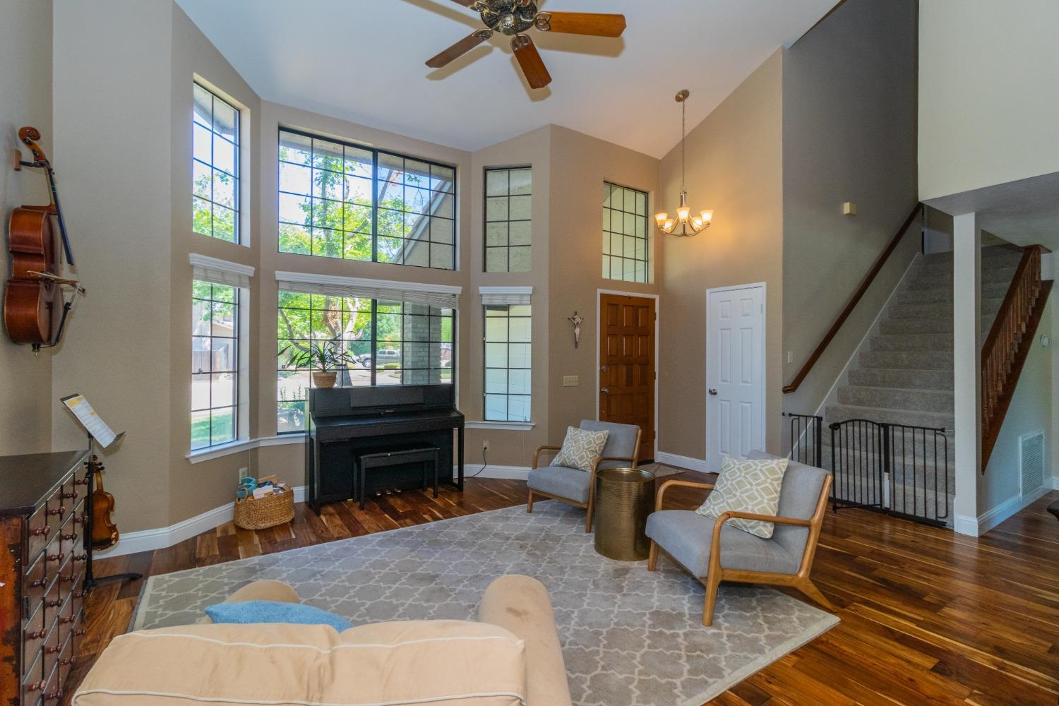 4075 San Gabriel Avenue Clovis, CA 93619 - Photo 4 of 28