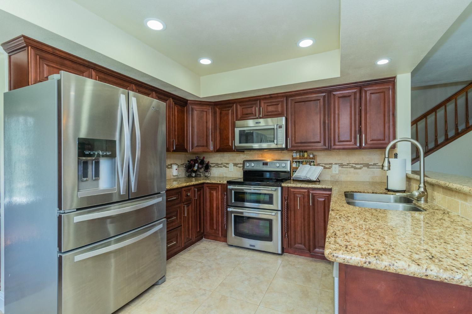 4075 San Gabriel Avenue Clovis, CA 93619 - Photo 10 of 28