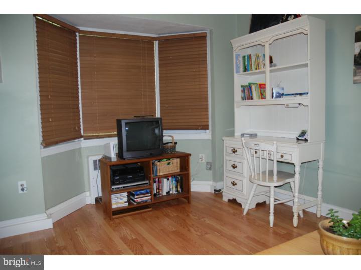 1401 Edgevale Road Wynnewood, PA 19096 - Photo 14 of 25 Family Room