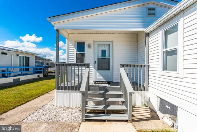 $395,000 | 36991 Laws Point Road, Selbyville, DE 19975