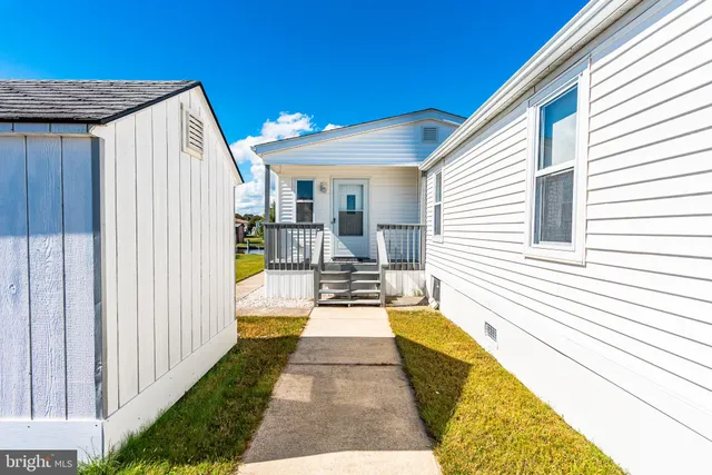 $395,000 | 36991 Laws Point Road, Selbyville, DE 19975