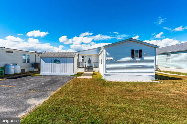 $395,000 | 36991 Laws Point Road, Selbyville, DE 19975