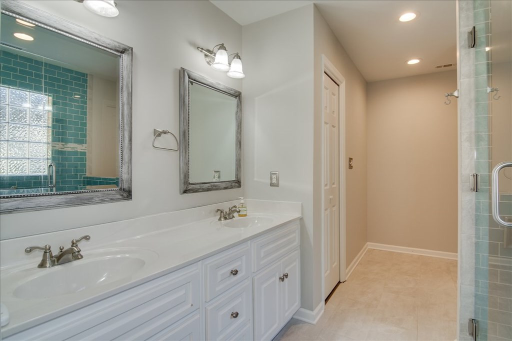 15 Juniper Loop Aiken, SC 29803 - Photo 13 of 24 Owners Bathroom