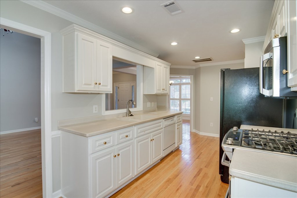15 Juniper Loop Aiken, SC 29803 - Photo 8 of 24 Kitchen